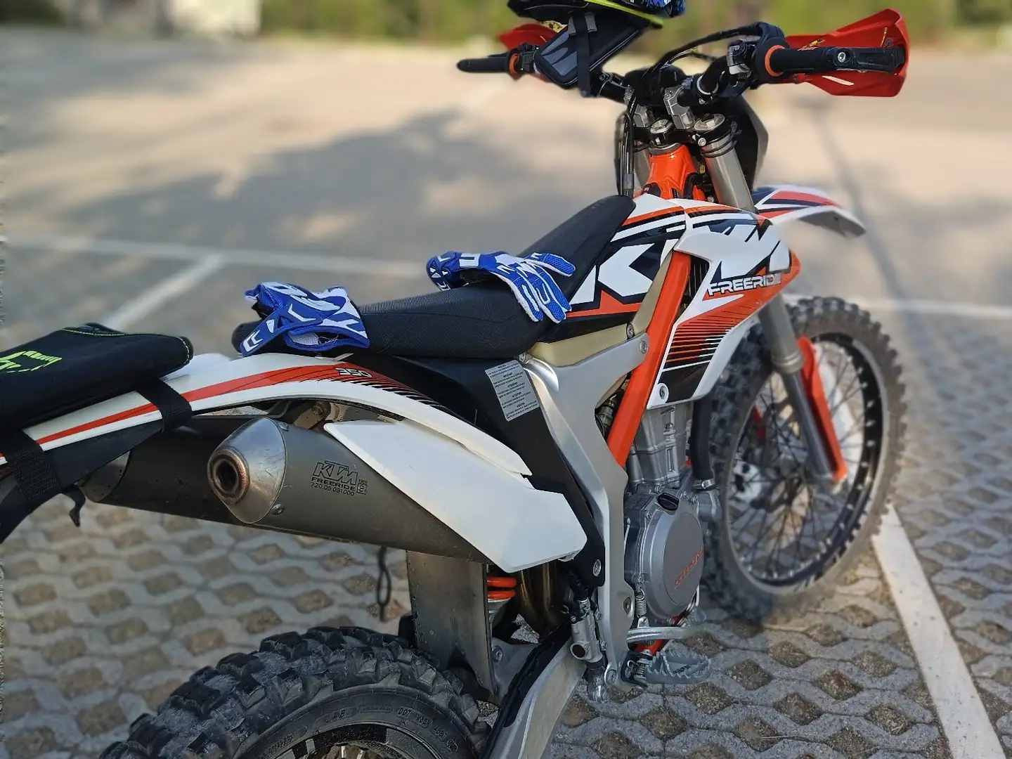 KTM Freeride 350 Blanco - 1