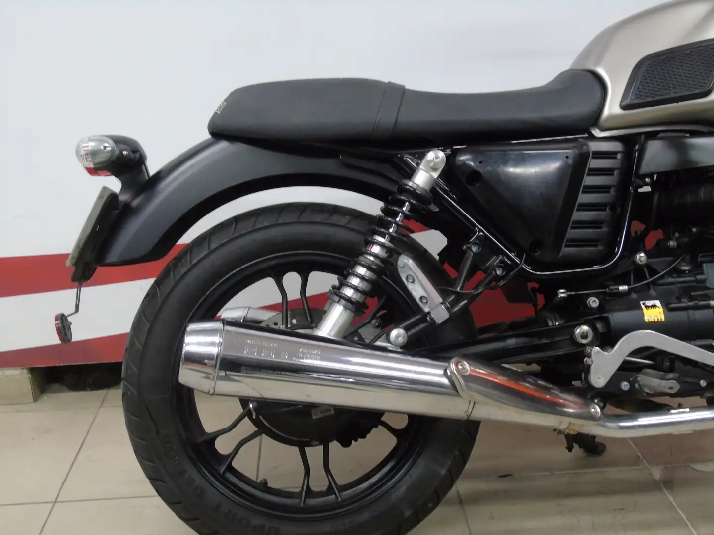 Moto Guzzi V 7 Gri - 2