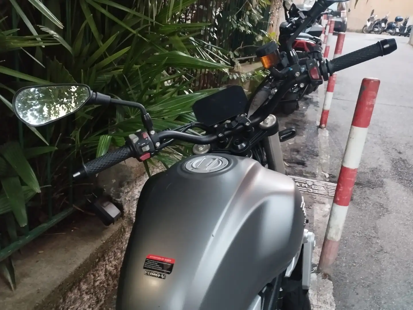 Voge 500AC Silber - 1