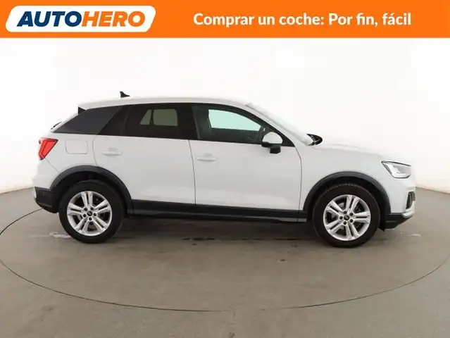Audi Q2 view 7
