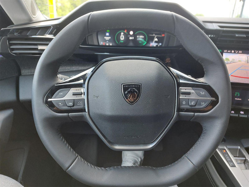 Peugeot 408 PureTech 130 S&S EAT8 Allure — photo 11