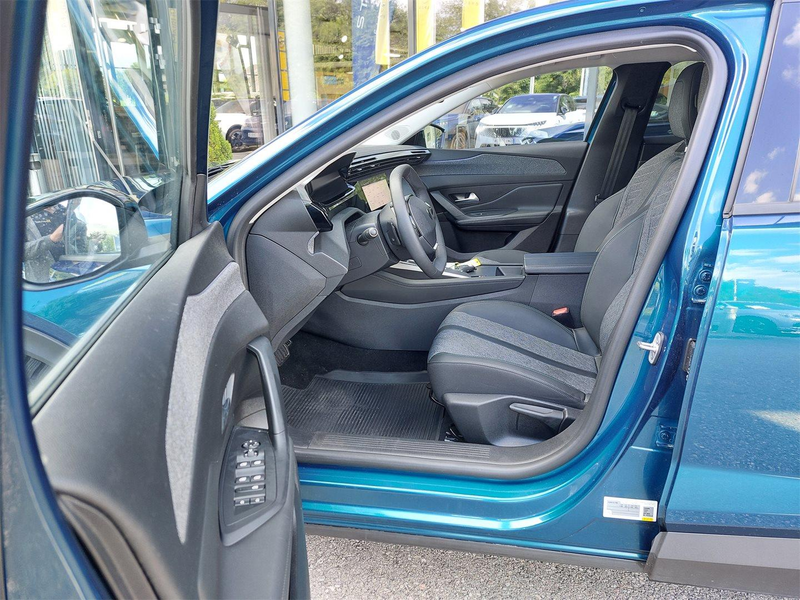 Peugeot 408 PureTech 130 S&S EAT8 Allure — photo 12