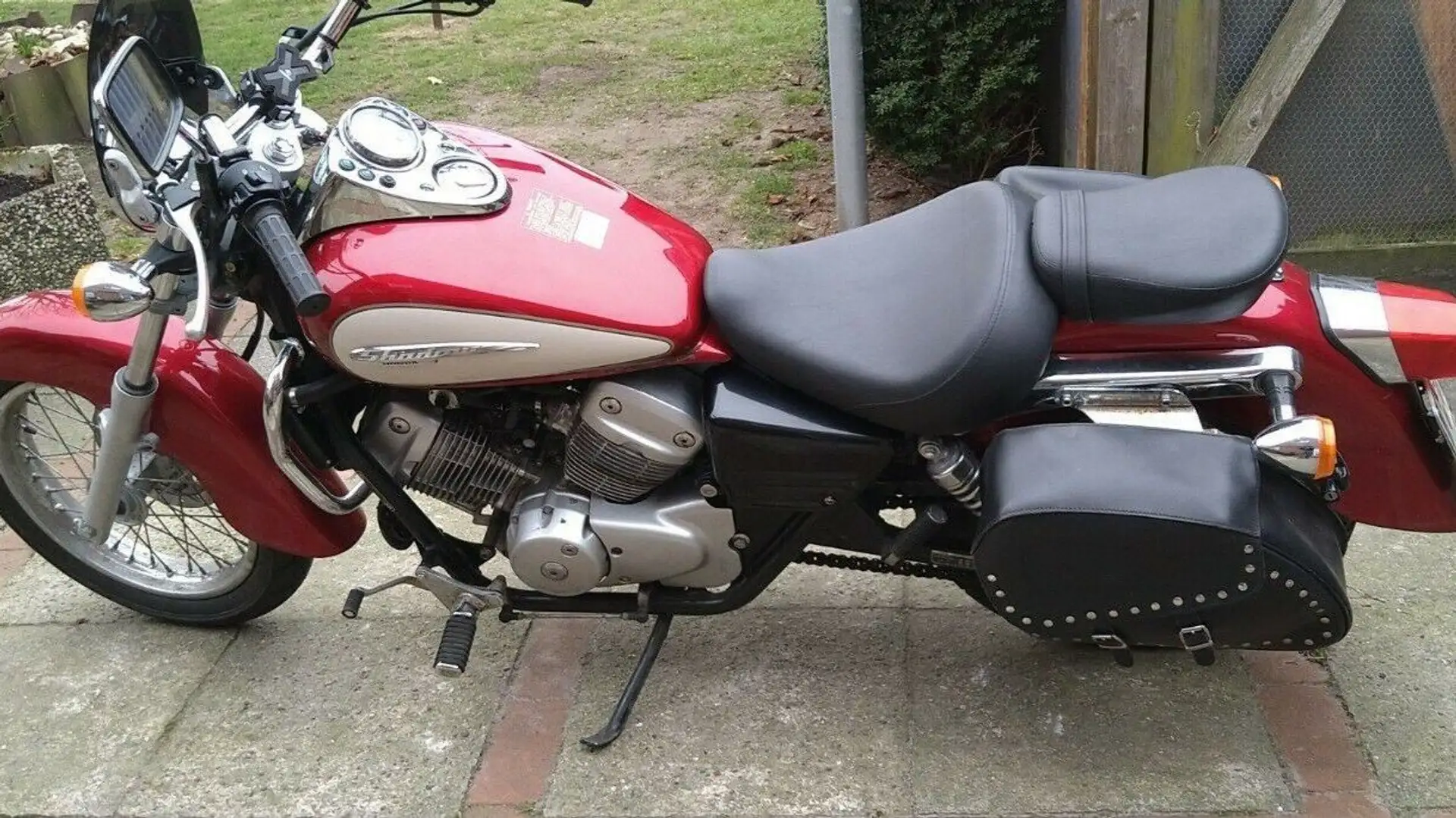 Honda Shadow 125 Rosso - 2