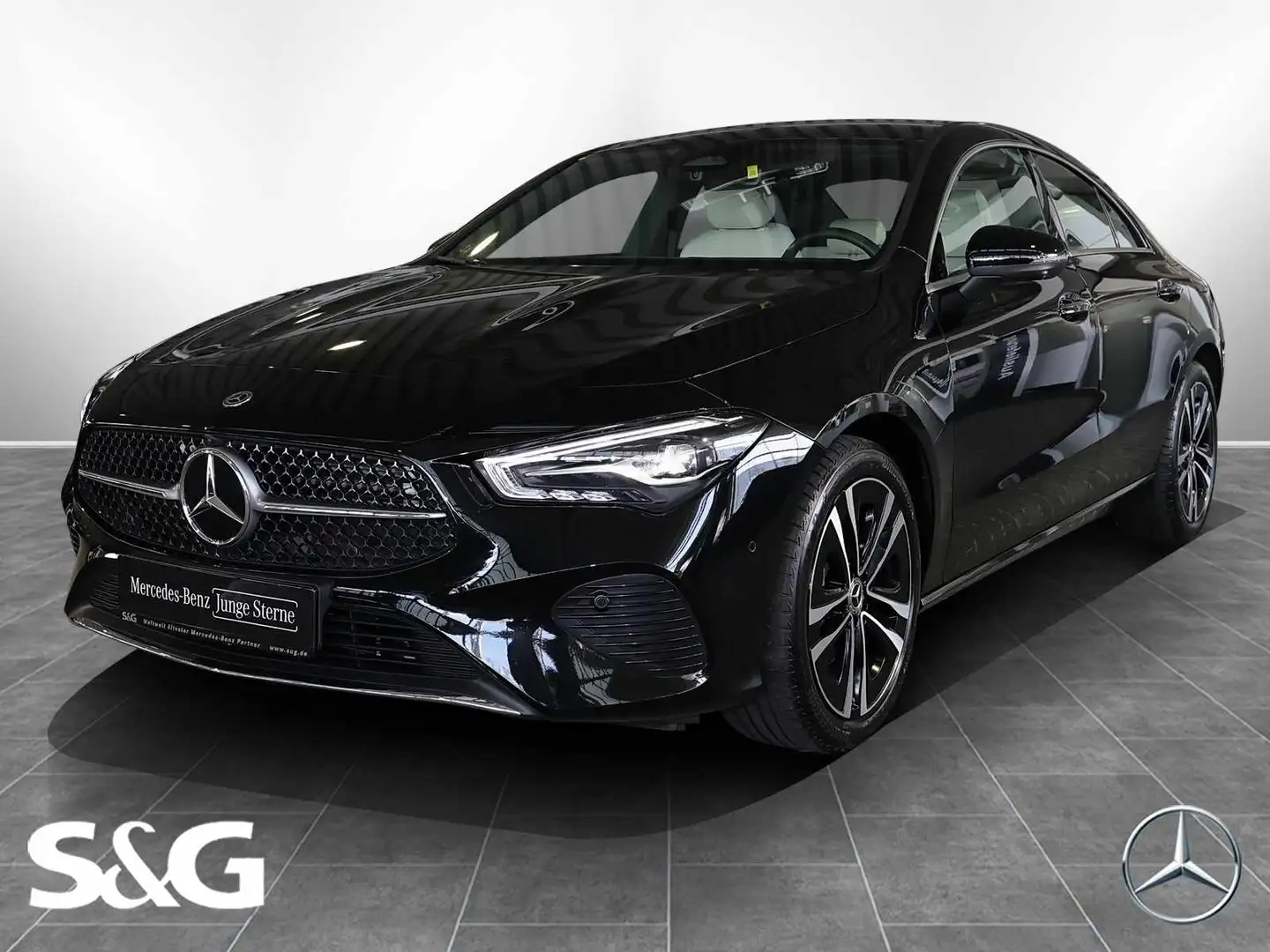 Mercedes-Benz CLA 180 Coupé DISTRONIC+TOTWINKEL+360°+MEMORY+18 Schwarz - 1