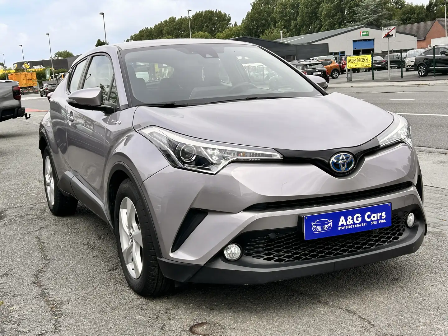 Toyota C-HR 125H Style Plus Szürke - 1