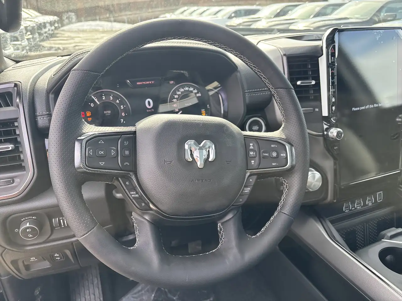 RAM 1500 снимка RAM 1500