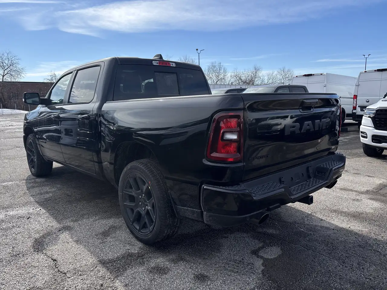 RAM 1500 снимка RAM 1500