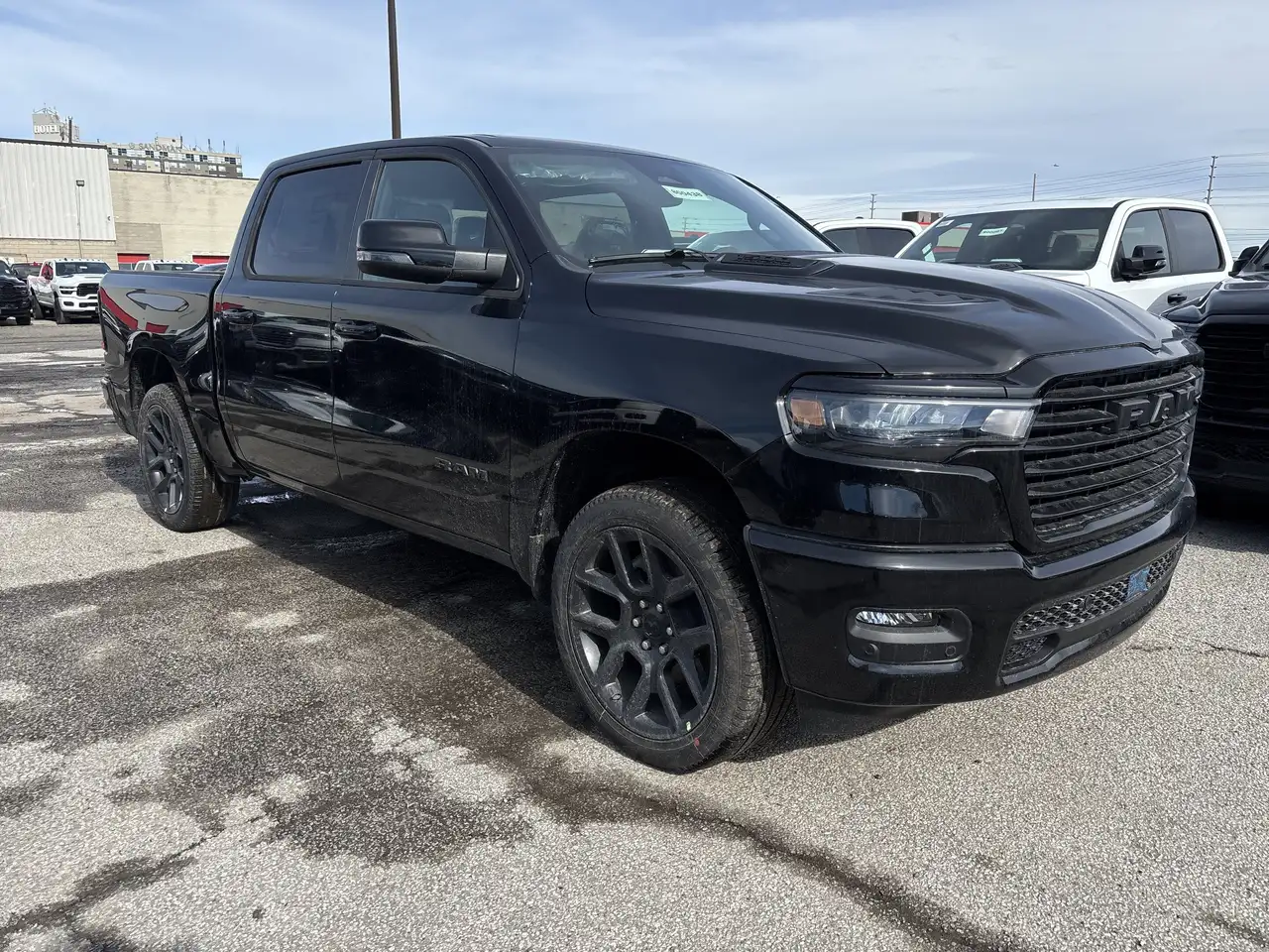 RAM 1500 снимка RAM 1500