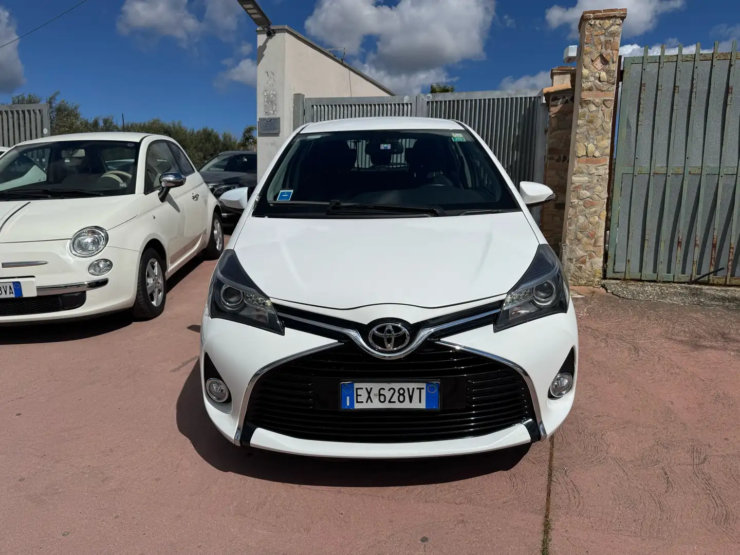 Toyota Yaris 5p 1.0 Lounge - 1