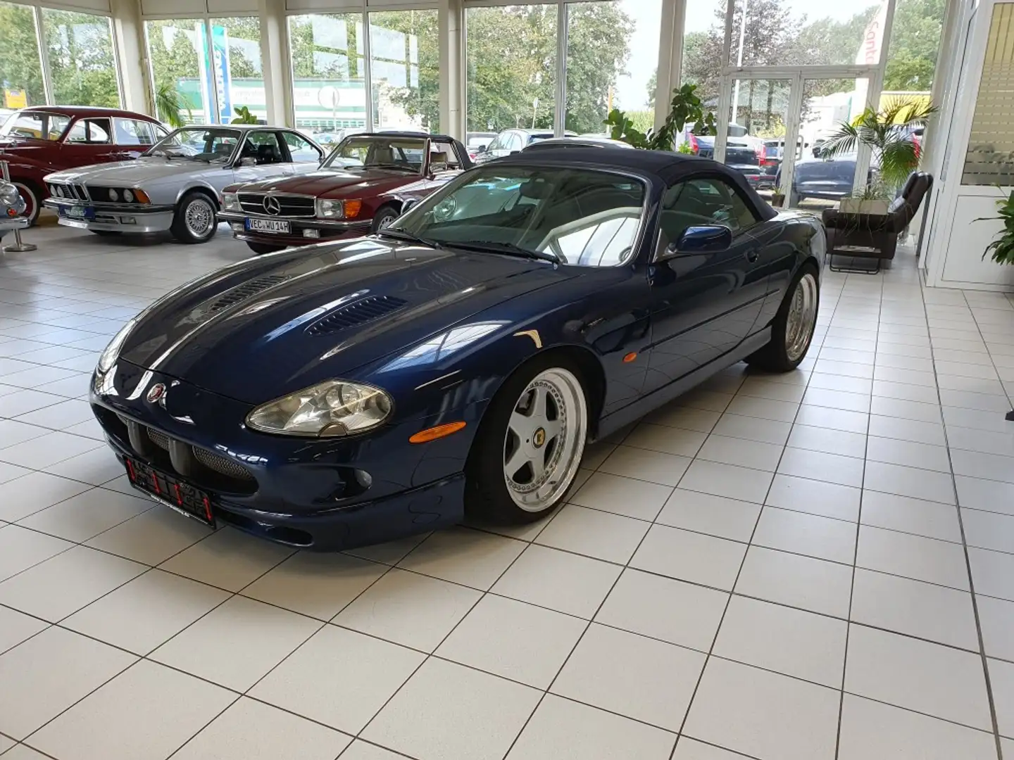 Jaguar XKR (X100) Cabrio ARDEN 4.0L V8 Albastru - 1