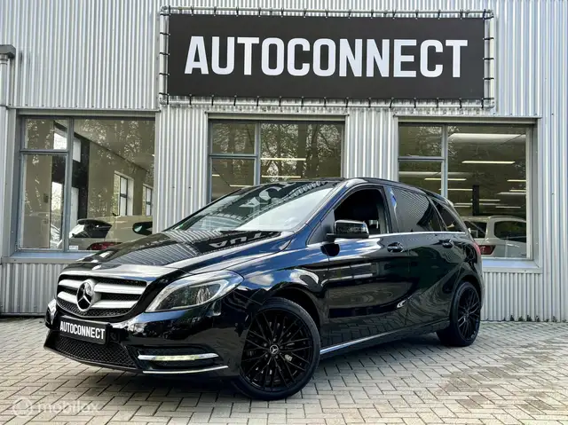 Mercedes-Benz B 220 4MATIC HALF/LEDER, NAVI, CRUISE, PDC V+A, 184 PK