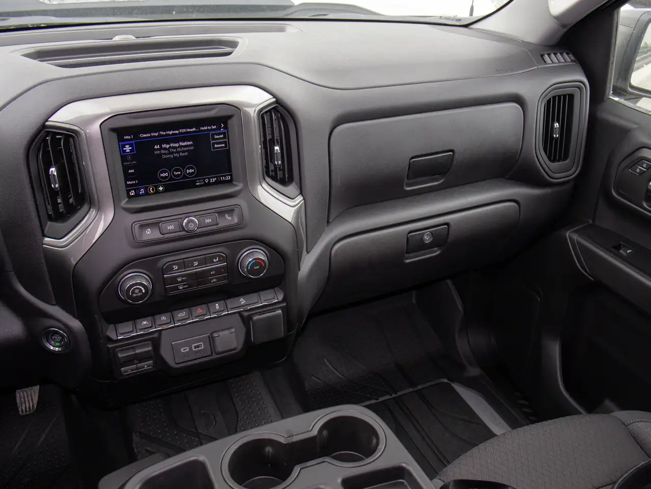 Chevrolet Silverado 1500 снимка Chevrolet Silverado 1500