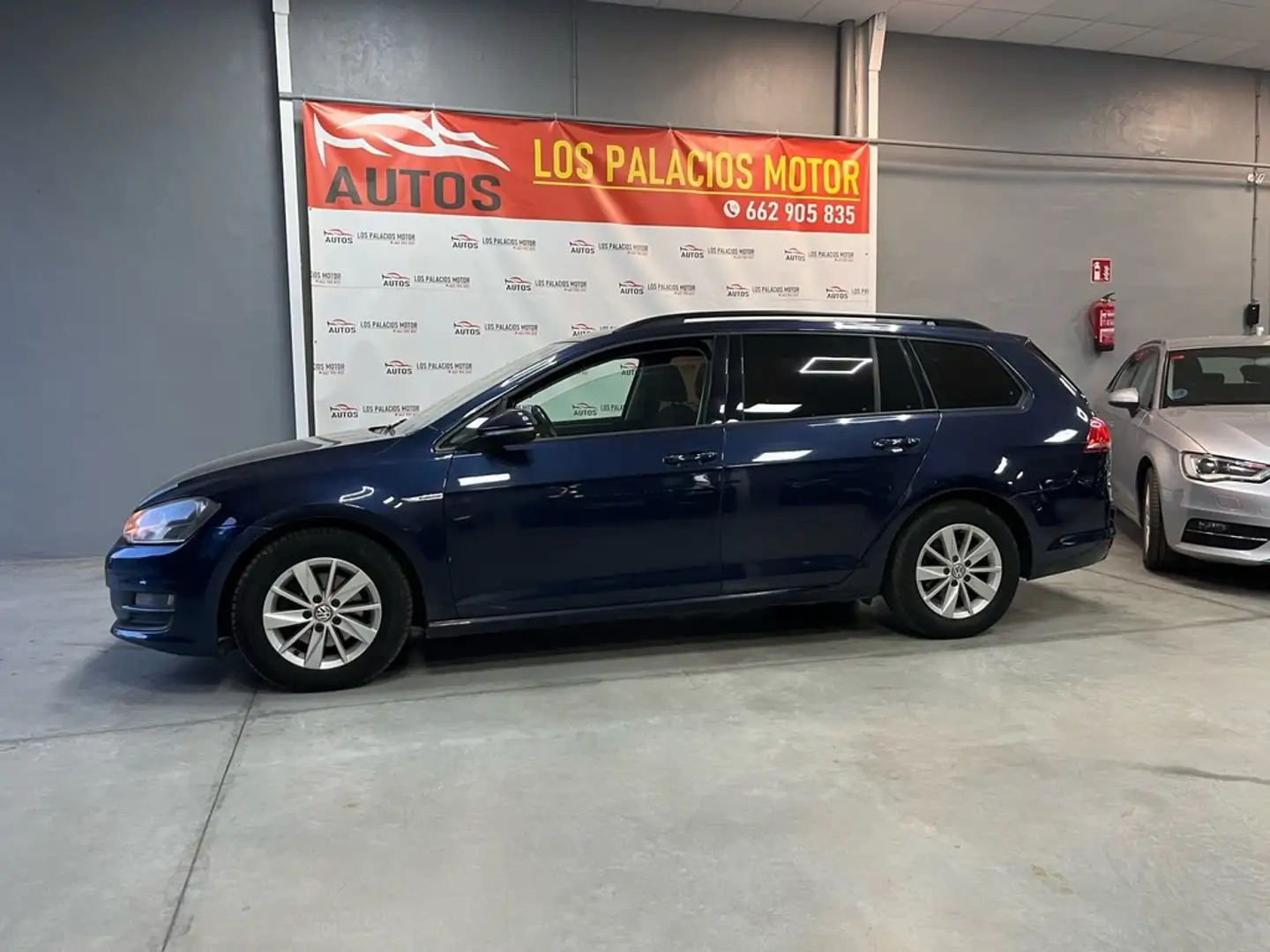 Volkswagen Golf Sportsvan 1.6TDI CR BM Business Navi Azul - 1