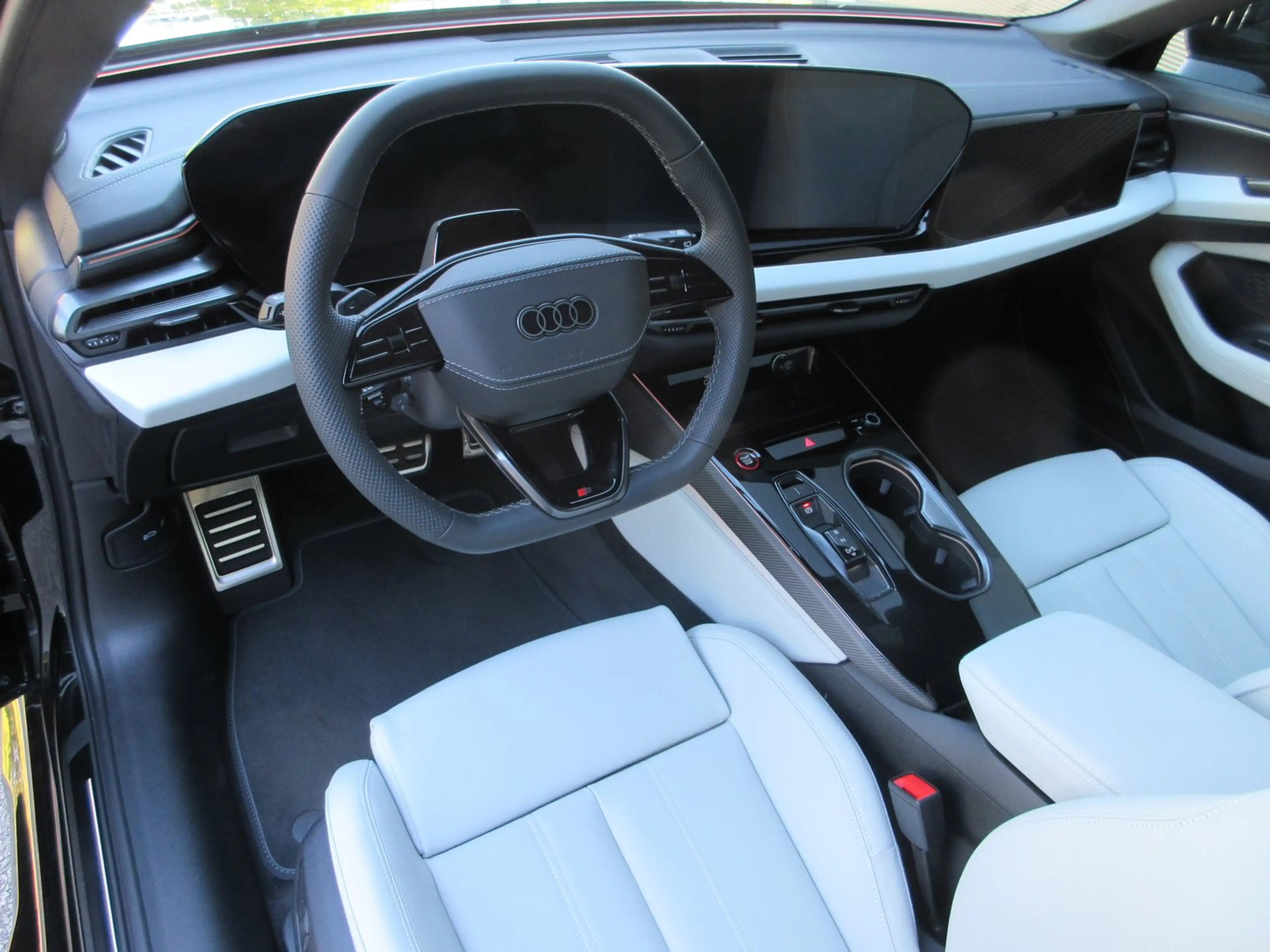 Audi A6 allroad e-hybrid quattro 270 kW — photo 12