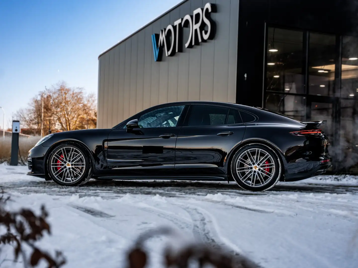 Porsche Panamera GTS - Sportuitlaat - Sport chrono - Bose - 360° Noir - 2