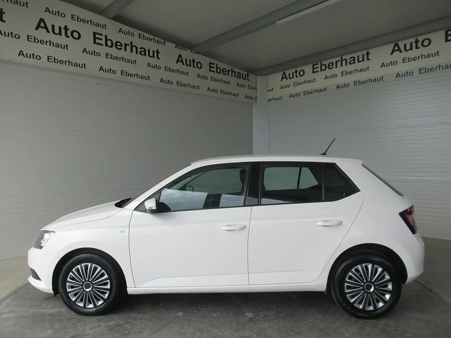 Skoda Fabia Active 1,0 *5-türig *Klima Weiß - 2