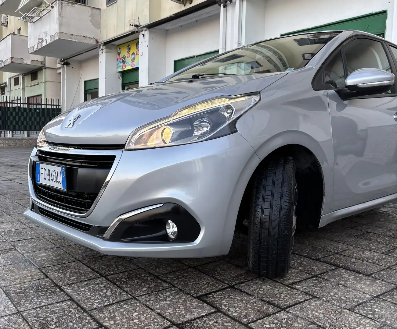 Peugeot 208 5p 1.0 puretech Access 68cv - 2