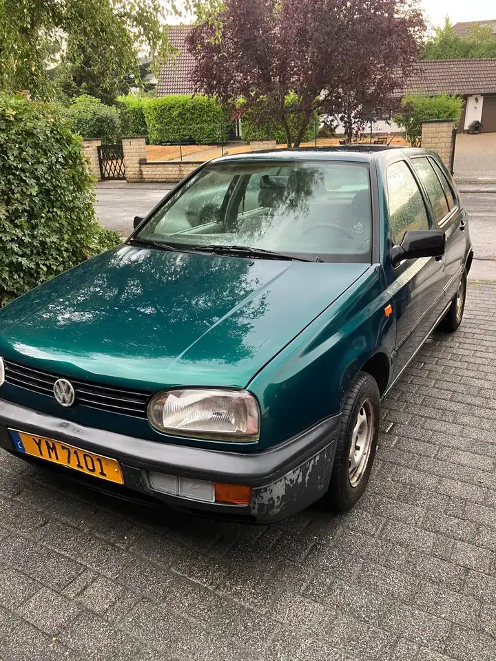 Volkswagen Golf 1.8i CL, foto 1