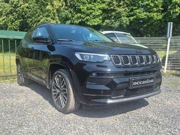 Compass 1.5 Turbo MHEV Summit DCT