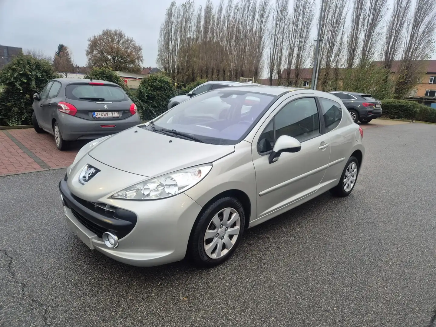 Peugeot 207 1.6i 16v Sporty Pack Silber - 1