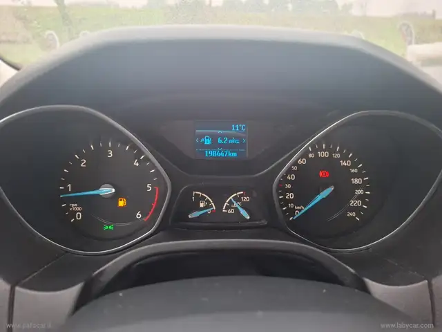 Ford Focus view 13