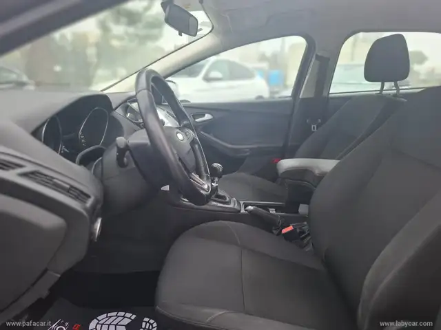 Ford Focus view 7