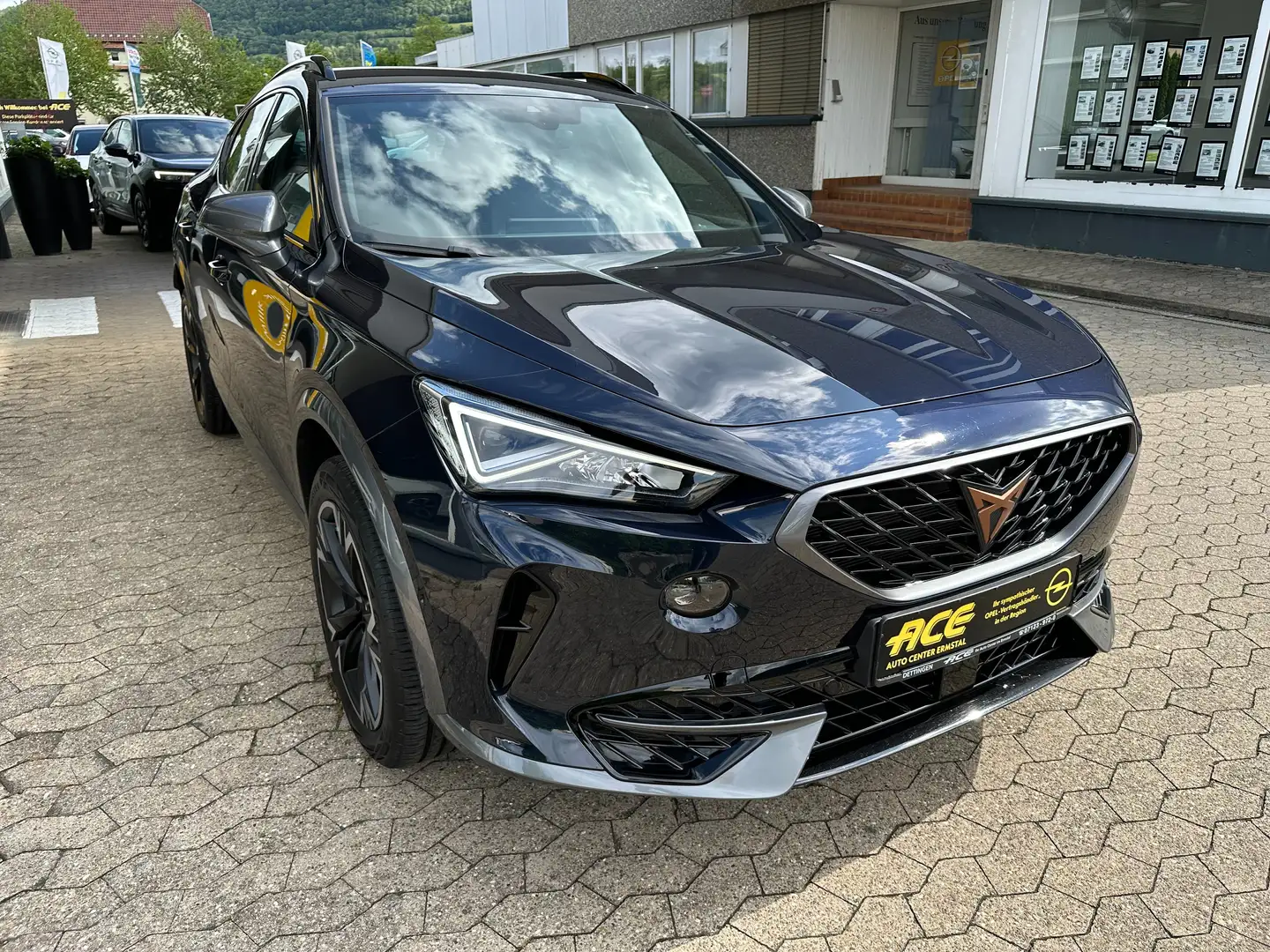 CUPRA Formentor 1,5 TSI *NAVI*PDC*SHZ*Kamera*LED* Bleu - 2