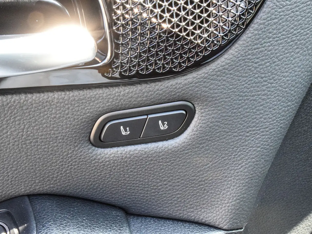 Kia Seltos снимка Kia Seltos