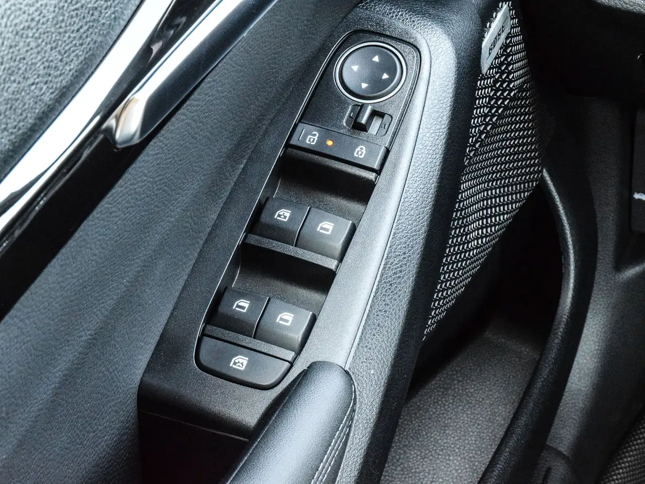 Kia Seltos снимка Kia Seltos