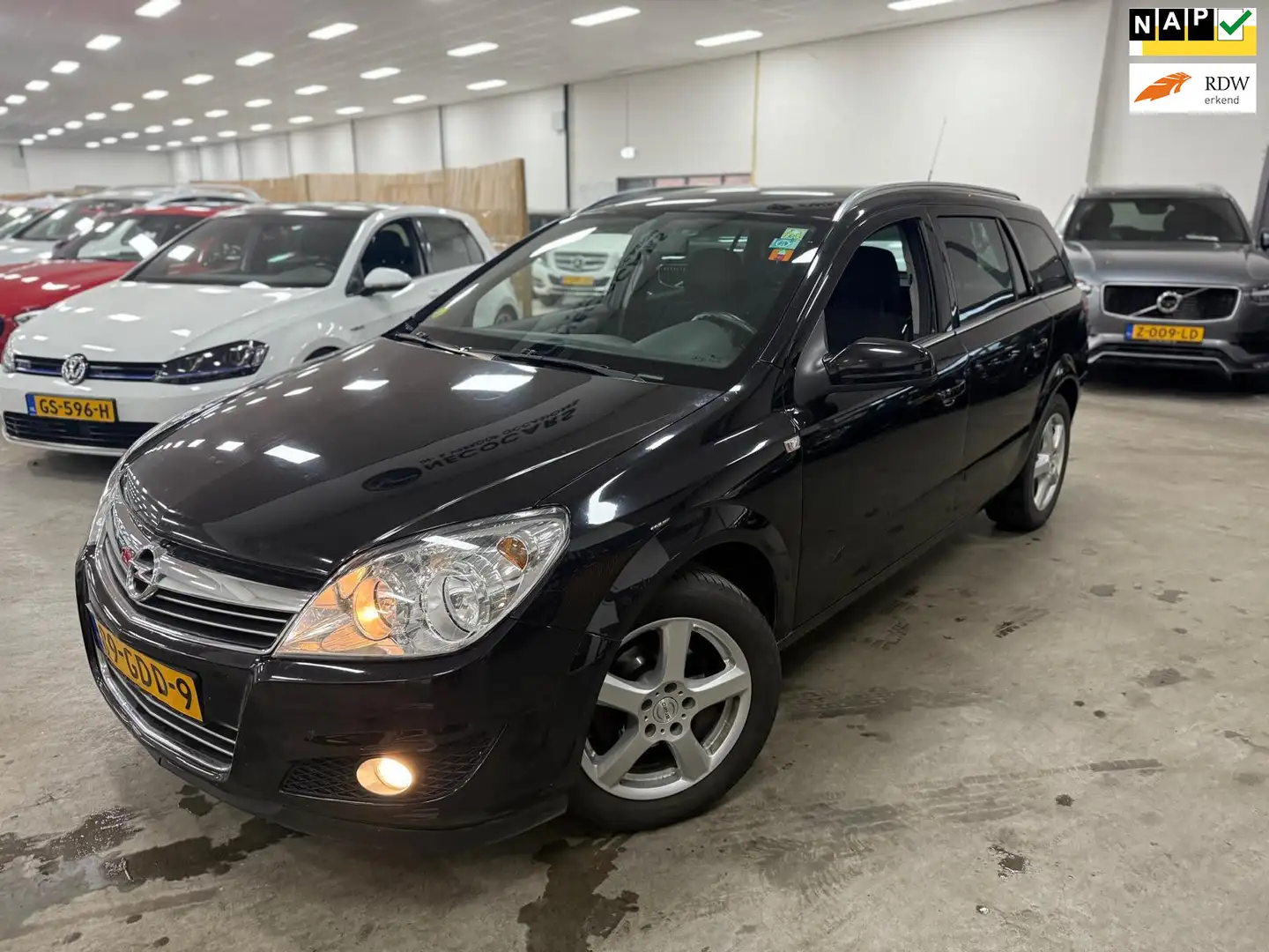 Opel Astra Wagon 1.6 Temptation / AIRCO / NETTE AUTO / RIJDT Zwart - 1