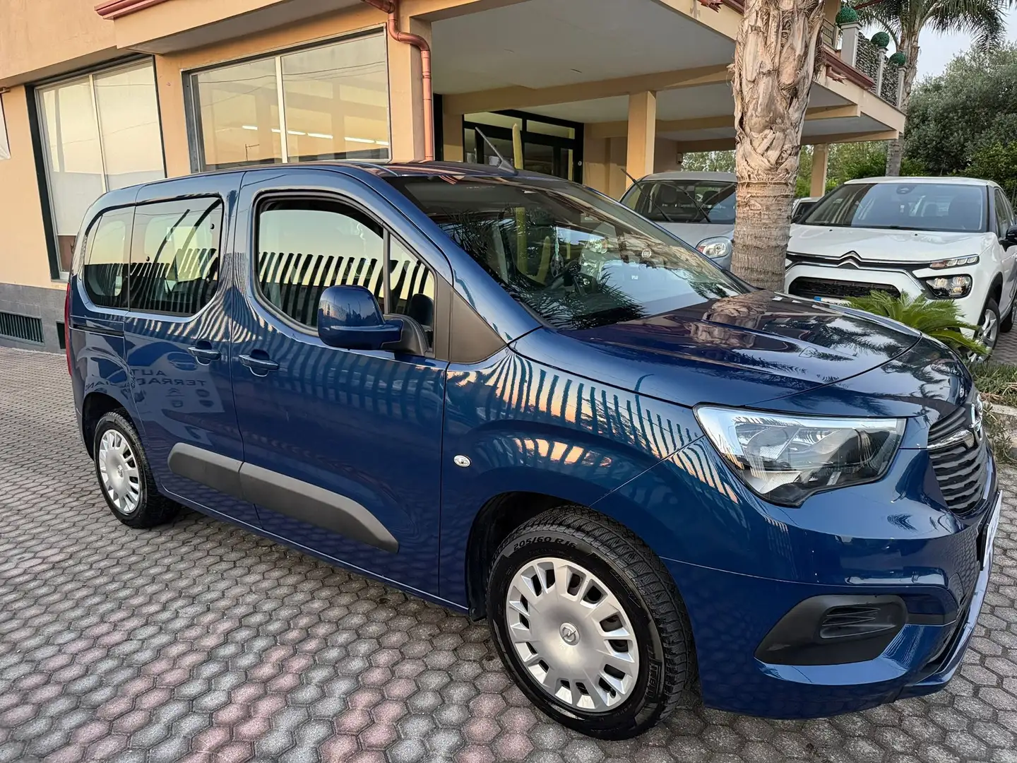 Opel Combo Life 1.5 BLUEHDI Active 75cv Bleu - 2