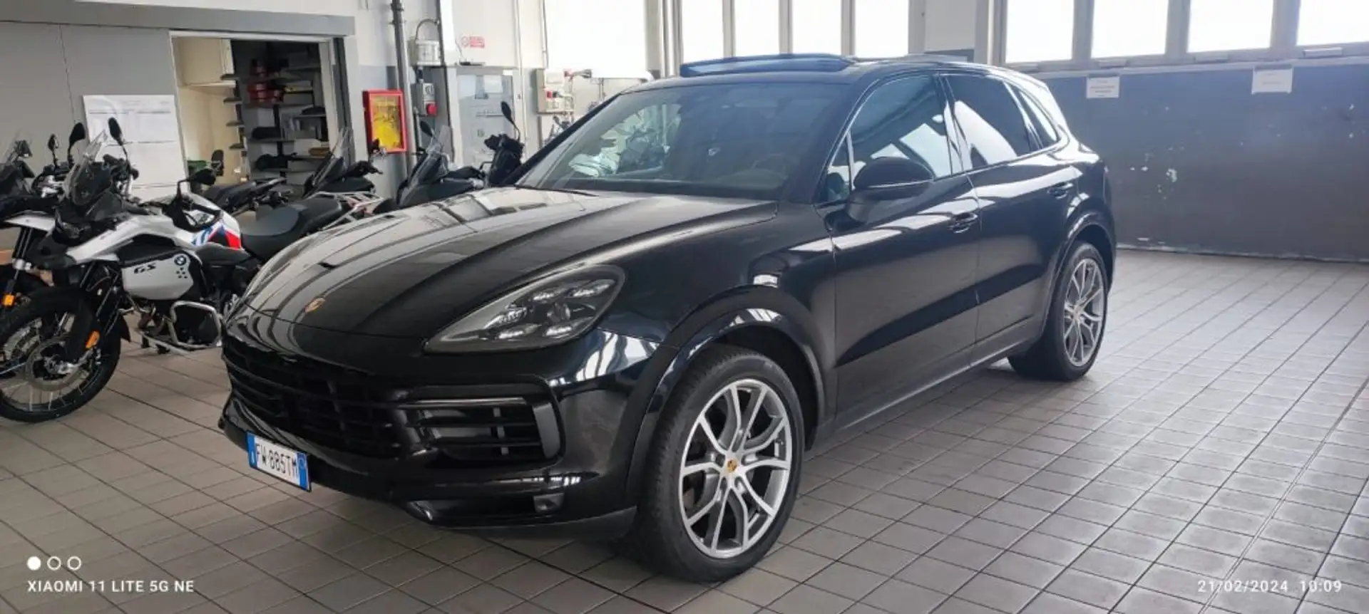 Porsche Cayenne 3.0 V6 Schwarz - 1