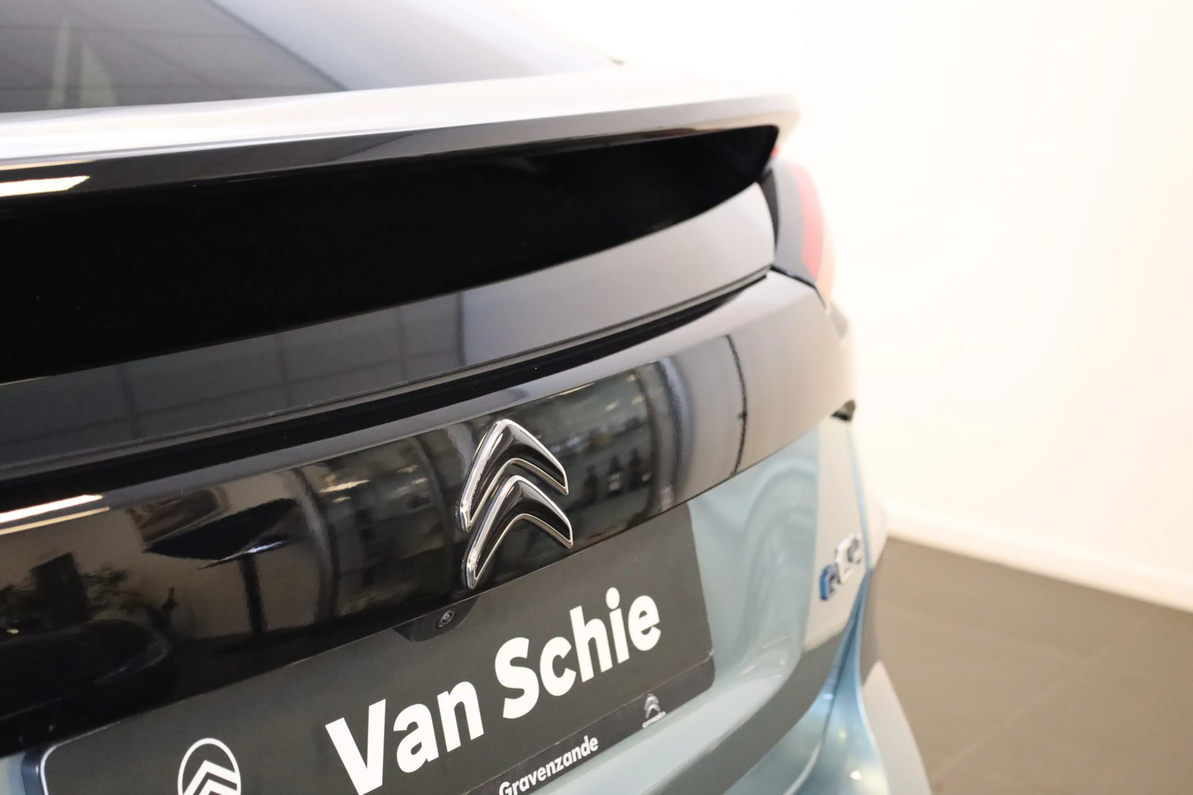 Citroen E-C4 Electric Shine 50 kWh Panoramadak | Volleder | Camera | Sto — photo 11