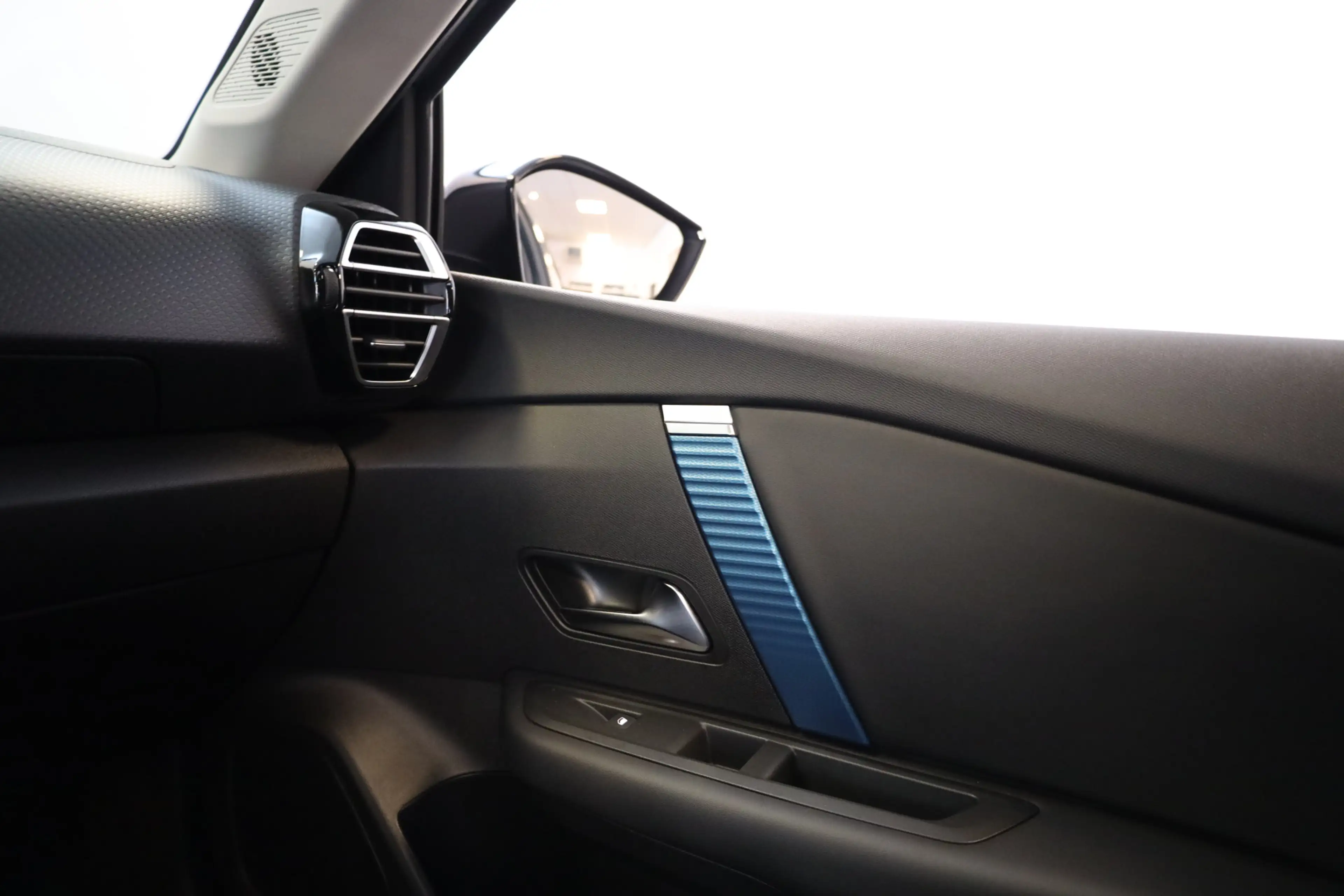 Citroen E-C4 Electric Shine 50 kWh Panoramadak | Volleder | Camera | Sto — photo 33