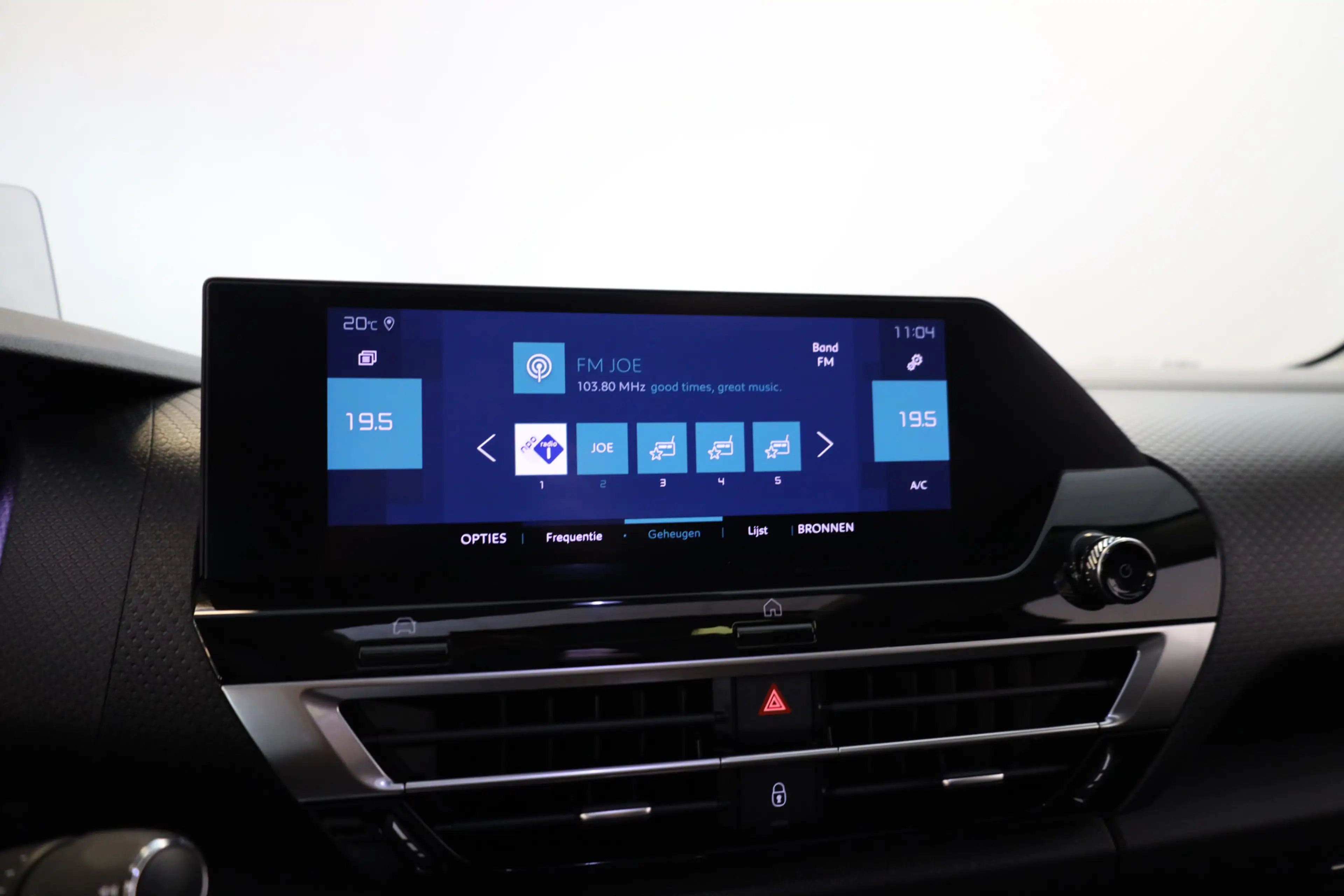 Citroen E-C4 Electric Shine 50 kWh Panoramadak | Volleder | Camera | Sto — photo 27