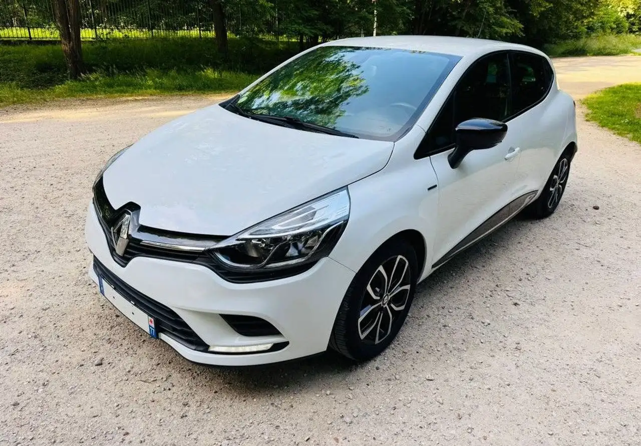 Renault Clio IV 1.5 DCI 75 LIMITED 5 places portes