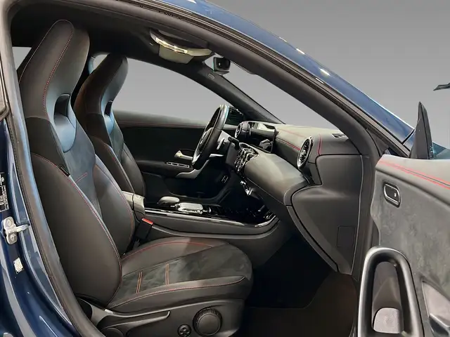 Mercedes-Benz CLA view 12