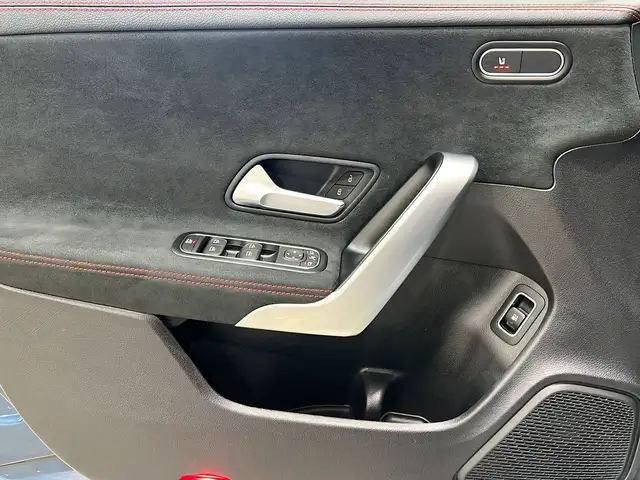 Mercedes-Benz CLA view 14