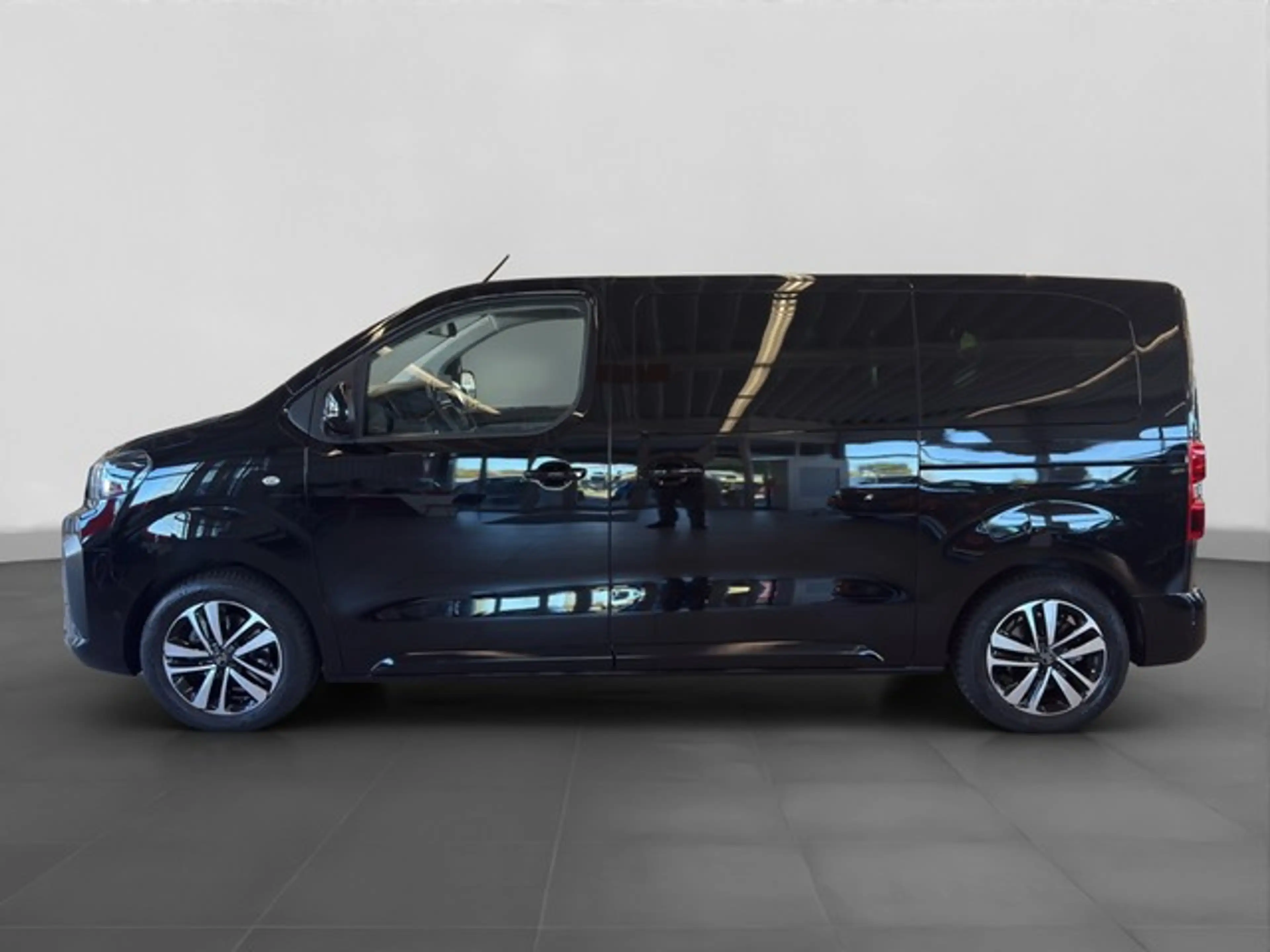 Citroen Spacetourer Max AHK VIP Standheizung Vollausstattung 7 Sitzer — photo 2