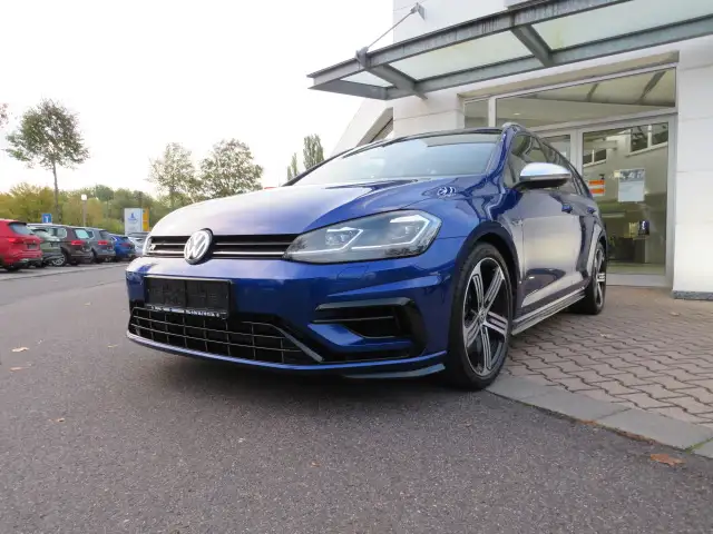 Volkswagen Golf R 4Motion