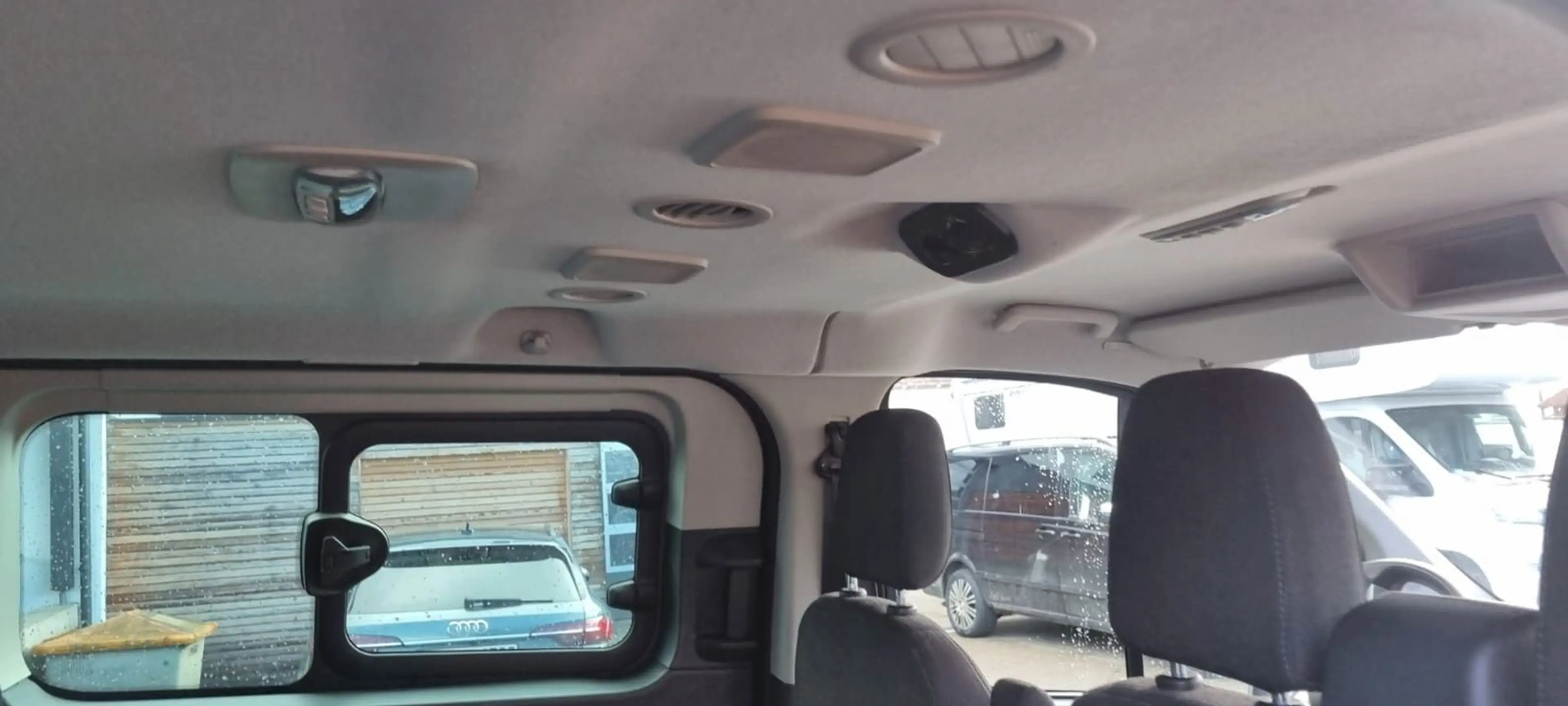 Ford Transit /Tourneo Custom  300 L1 Trend Rollstuhl — photo 9