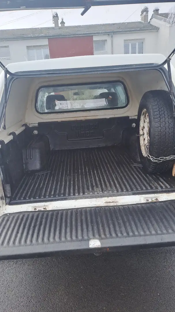 Mitsubishi L200 2.5 TBO D - 100 CLUB CAB - 2