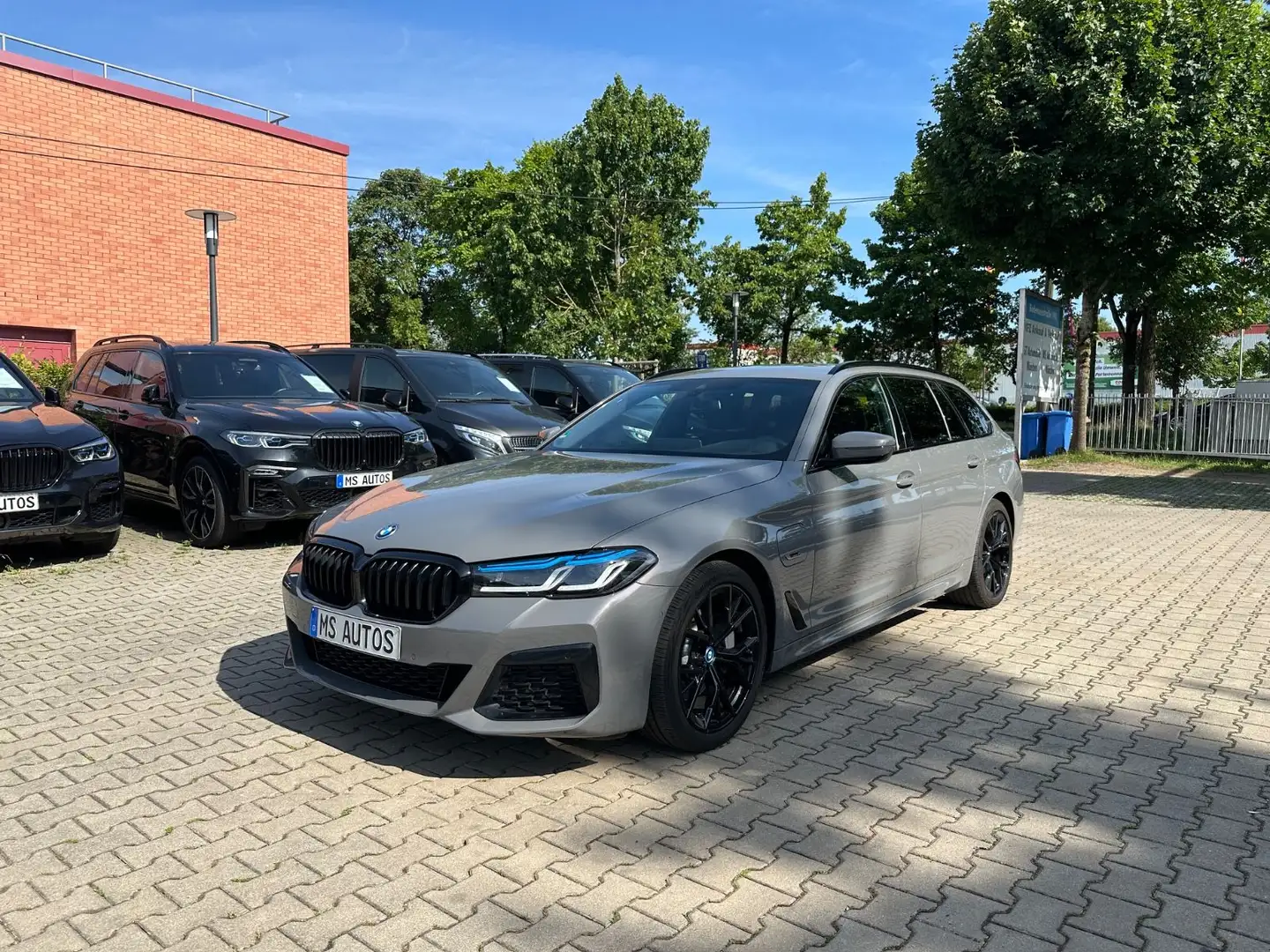 BMW 530 e MSport*Head Up*Laserlicht*Ad-Fahrwerk*HIFI Gris - 1