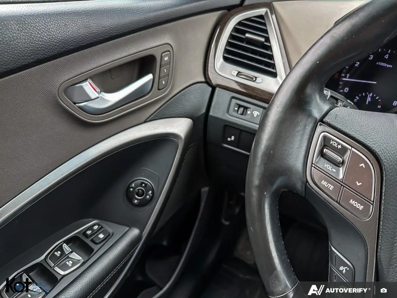 Hyundai SANTA FE снимка Hyundai SANTA FE