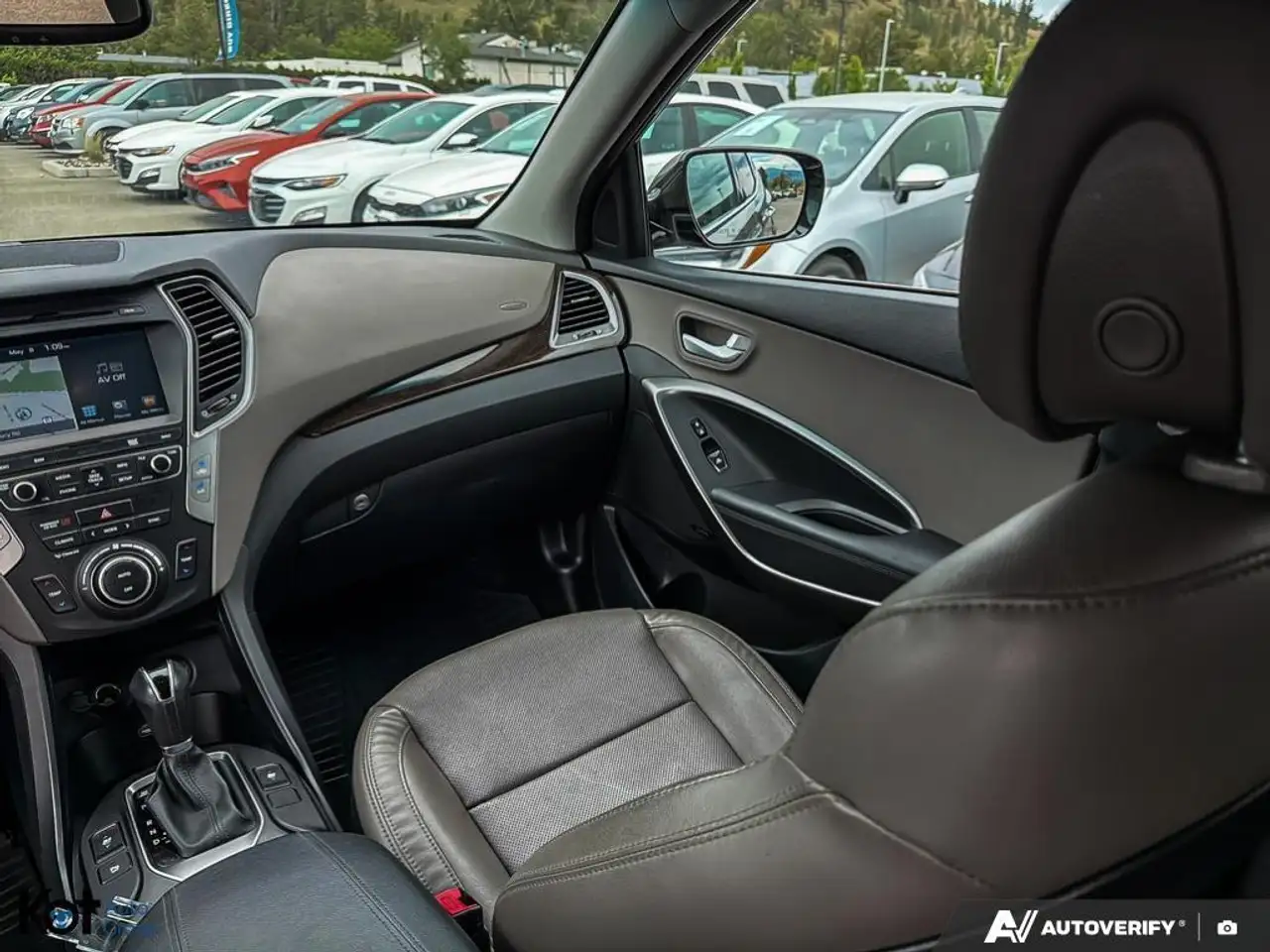 Hyundai SANTA FE снимка Hyundai SANTA FE