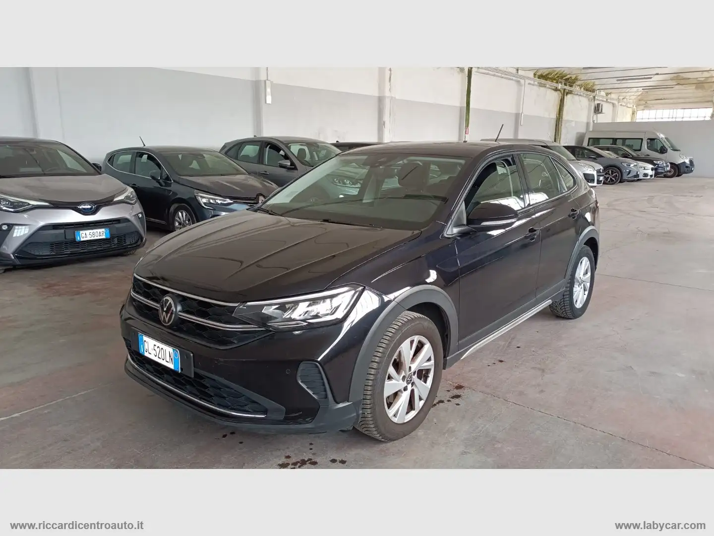 Volkswagen Taigo 1.0 TSI Life Zwart - 1