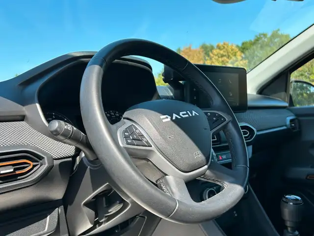 Dacia Sandero view 13