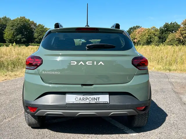 Dacia Sandero view 4