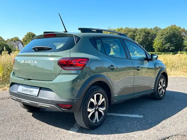 Dacia Sandero view 5