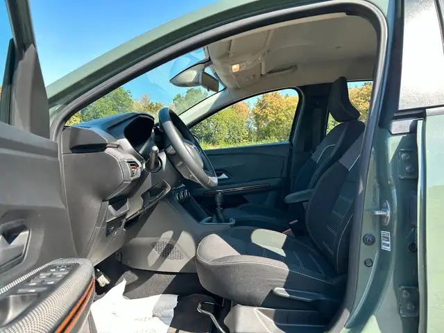 Dacia Sandero view 10